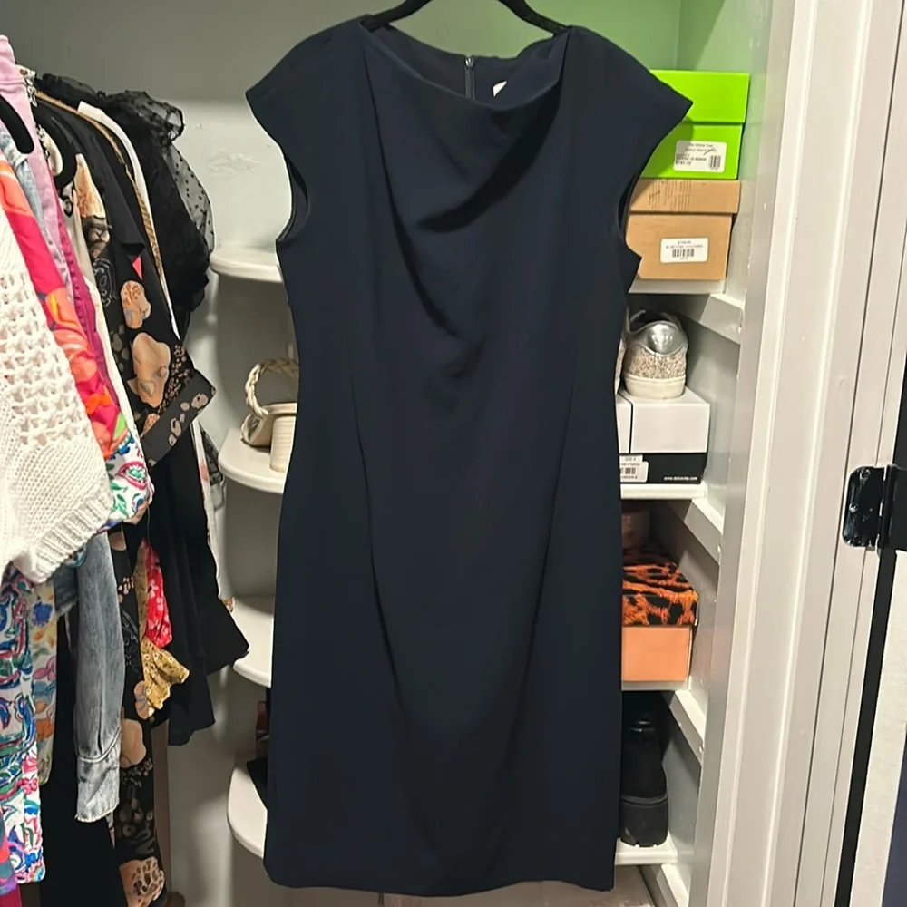 M.M. Lafleur The Marilyn Dress Stretch Linen Blue - Picture 2 of 12